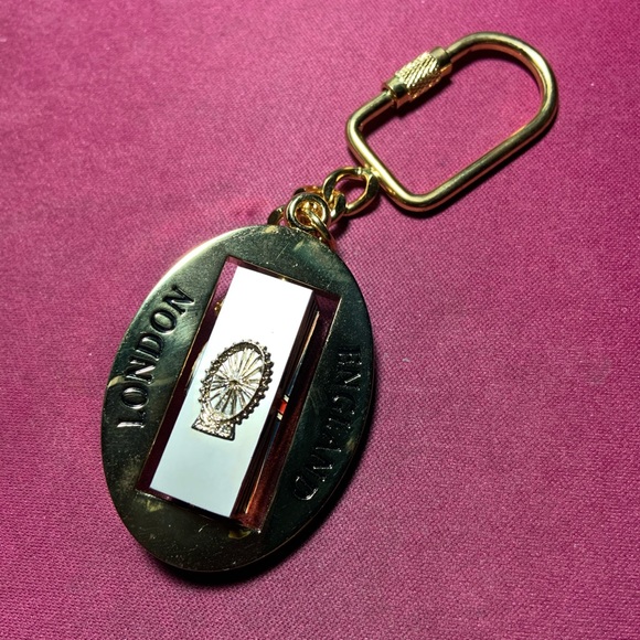 London Keychain - Picture 3 of 5